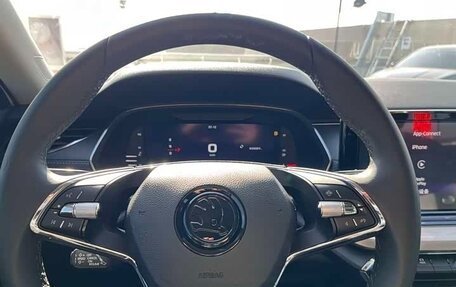 Skoda Octavia IV, 2022 год, 2 400 000 рублей, 7 фотография