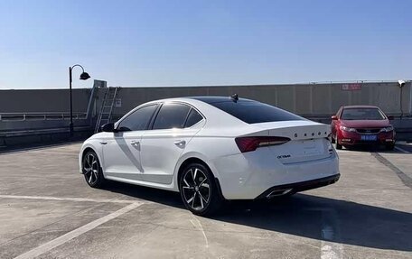 Skoda Octavia IV, 2022 год, 2 400 000 рублей, 22 фотография