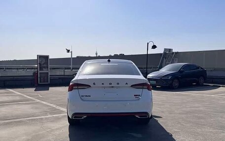 Skoda Octavia IV, 2022 год, 2 400 000 рублей, 21 фотография