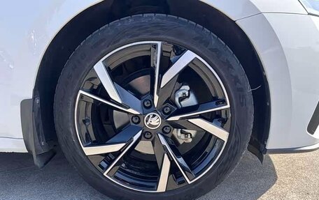 Skoda Octavia IV, 2022 год, 2 400 000 рублей, 19 фотография