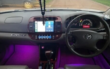 Toyota Camry V40, 2004 год, 640 000 рублей, 2 фотография