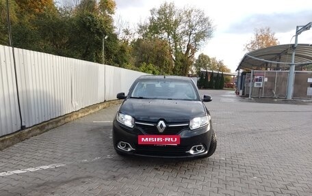 Renault Logan II, 2017 год, 695 000 рублей, 2 фотография