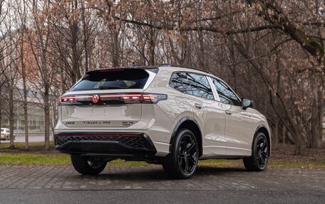 Volkswagen Tiguan, 2025 год, 4 990 000 рублей, 6 фотография