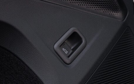 Volkswagen Tiguan, 2025 год, 4 990 000 рублей, 16 фотография