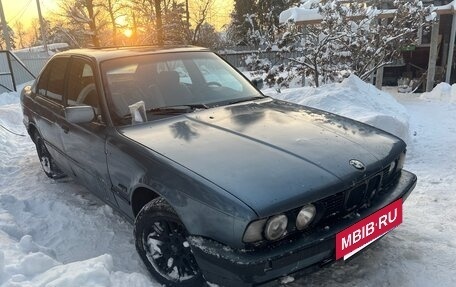 BMW 5 серия, 1988 год, 300 000 рублей, 9 фотография