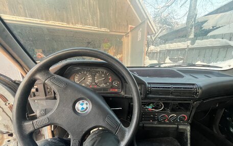 BMW 5 серия, 1988 год, 300 000 рублей, 27 фотография