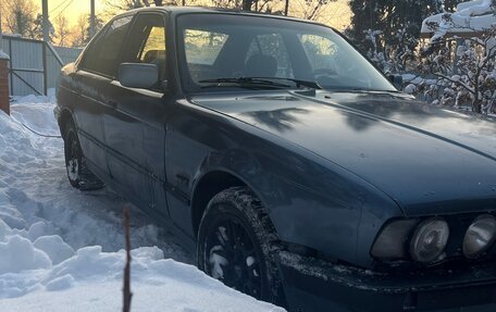 BMW 5 серия, 1988 год, 300 000 рублей, 31 фотография