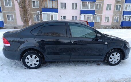 Volkswagen Polo VI (EU Market), 2013 год, 500 000 рублей, 2 фотография
