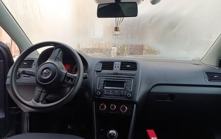 Volkswagen Polo VI (EU Market), 2013 год, 500 000 рублей, 10 фотография