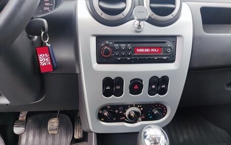 Renault Sandero I, 2011 год, 525 000 рублей, 18 фотография