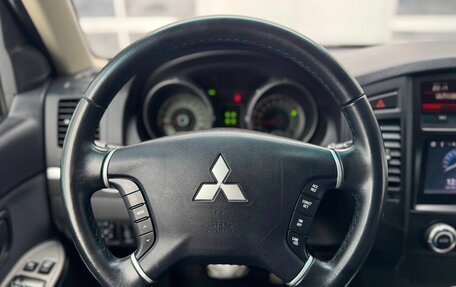 Mitsubishi Pajero IV, 2012 год, 2 150 000 рублей, 11 фотография