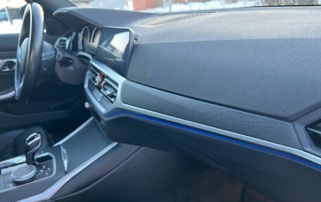 BMW 3 серия, 2020 год, 4 220 000 рублей, 24 фотография