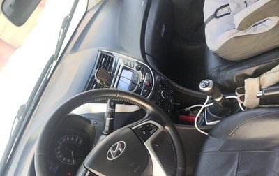 Hyundai Solaris II рестайлинг, 2011 год, 530 000 рублей, 1 фотография