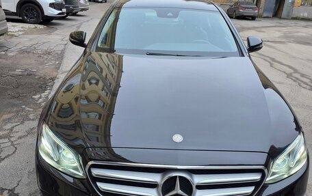 Mercedes-Benz E-Класс, 2016 год, 3 600 000 рублей, 1 фотография