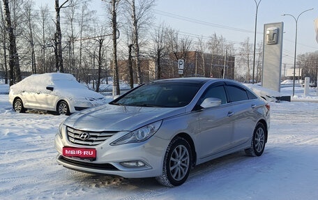 Hyundai Sonata VI, 2010 год, 1 150 000 рублей, 1 фотография