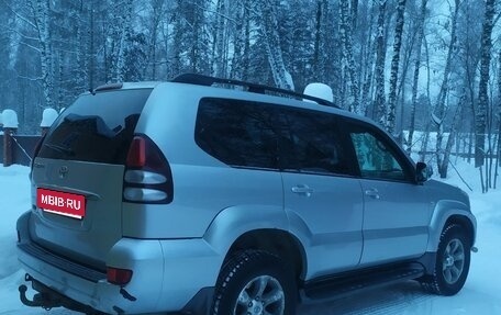 Toyota Land Cruiser Prado 120 рестайлинг, 2007 год, 2 150 000 рублей, 6 фотография