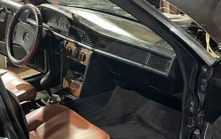 Mercedes-Benz 190 (W201), 1990 год, 132 000 рублей, 10 фотография