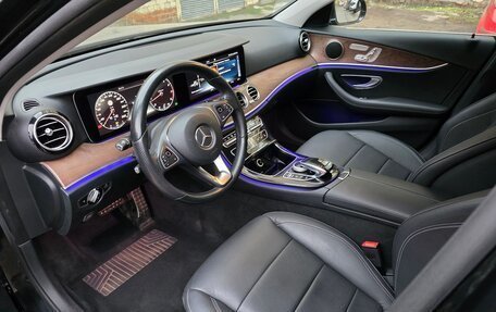 Mercedes-Benz E-Класс, 2016 год, 3 600 000 рублей, 6 фотография