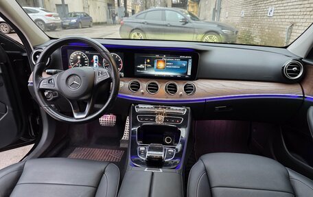 Mercedes-Benz E-Класс, 2016 год, 3 600 000 рублей, 11 фотография