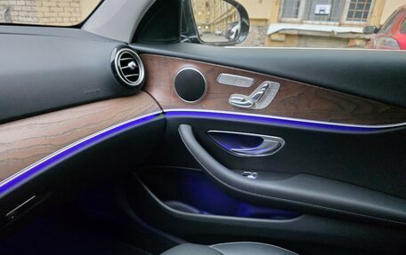 Mercedes-Benz E-Класс, 2016 год, 3 600 000 рублей, 14 фотография