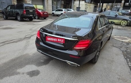 Mercedes-Benz E-Класс, 2016 год, 3 600 000 рублей, 3 фотография