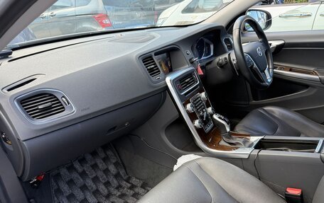 Volvo V60 I, 2017 год, 1 150 000 рублей, 13 фотография