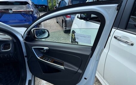 Volvo V60 I, 2017 год, 1 150 000 рублей, 10 фотография