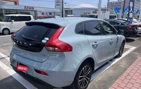 Volvo V40 II рестайлинг, 2018 год, 1 150 000 рублей, 7 фотография