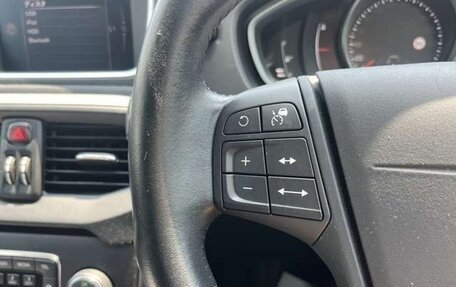 Volvo V40 II рестайлинг, 2018 год, 1 150 000 рублей, 20 фотография