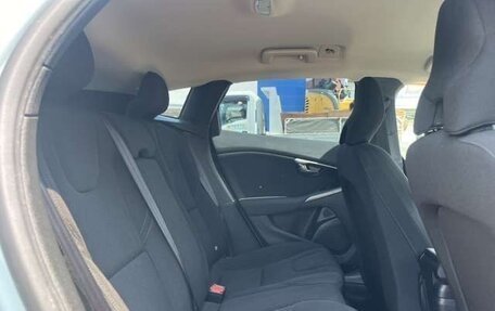 Volvo V40 II рестайлинг, 2018 год, 1 150 000 рублей, 11 фотография