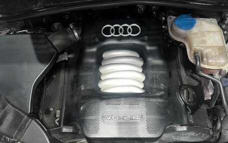 Audi A4, 1999 год, 550 000 рублей, 8 фотография