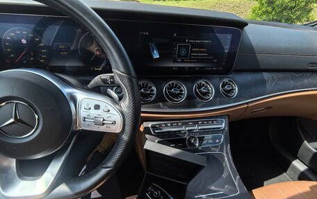 Mercedes-Benz E-Класс, 2018 год, 4 000 000 рублей, 4 фотография