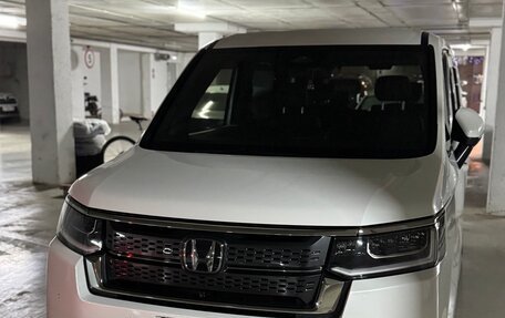 Honda Stepwgn, 2024 год, 3 550 000 рублей, 3 фотография