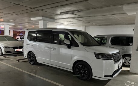 Honda Stepwgn, 2024 год, 3 550 000 рублей, 5 фотография