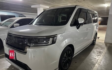 Honda Stepwgn, 2024 год, 3 550 000 рублей, 12 фотография
