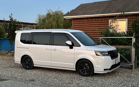 Honda Stepwgn, 2024 год, 3 550 000 рублей, 22 фотография