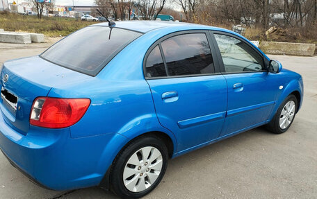 KIA Rio II, 2010 год, 680 000 рублей, 2 фотография