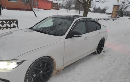 BMW 3 серия, 2017 год, 900 000 рублей, 3 фотография