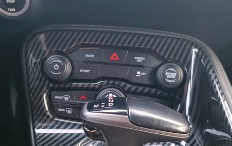 Dodge Challenger III рестайлинг 2, 2019 год, 4 050 000 рублей, 6 фотография