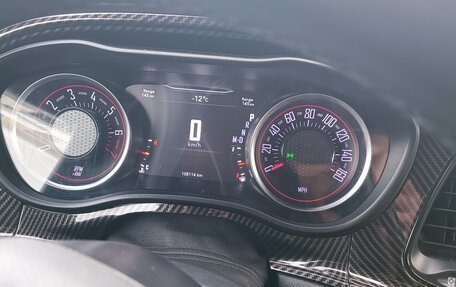 Dodge Challenger III рестайлинг 2, 2019 год, 4 050 000 рублей, 9 фотография