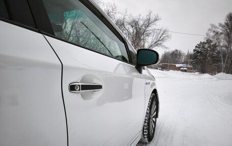 Toyota Prius, 2010 год, 940 000 рублей, 13 фотография