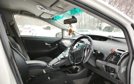 Toyota Prius, 2010 год, 940 000 рублей, 8 фотография