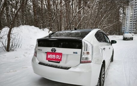 Toyota Prius, 2010 год, 940 000 рублей, 5 фотография