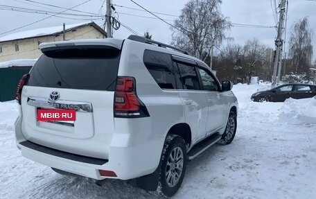 Toyota Land Cruiser Prado 150 рестайлинг 2, 2019 год, 5 490 000 рублей, 6 фотография