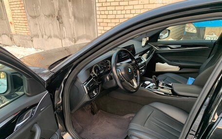 BMW 5 серия, 2017 год, 3 100 000 рублей, 13 фотография