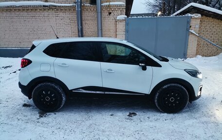 Renault Kaptur I рестайлинг, 2018 год, 950 000 рублей, 2 фотография