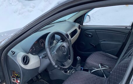 Renault Logan I, 2013 год, 120 000 рублей, 5 фотография