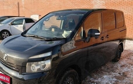 Toyota Voxy II, 2008 год, 1 110 000 рублей, 1 фотография