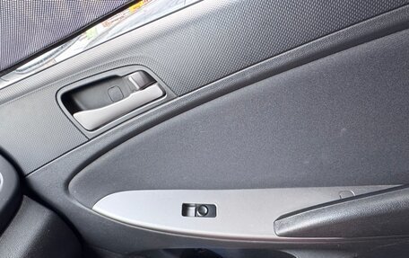 Hyundai Solaris II рестайлинг, 2014 год, 1 200 000 рублей, 3 фотография