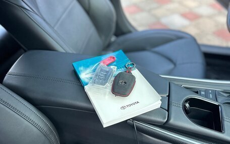 Toyota Avalon, 2022 год, 4 350 000 рублей, 13 фотография